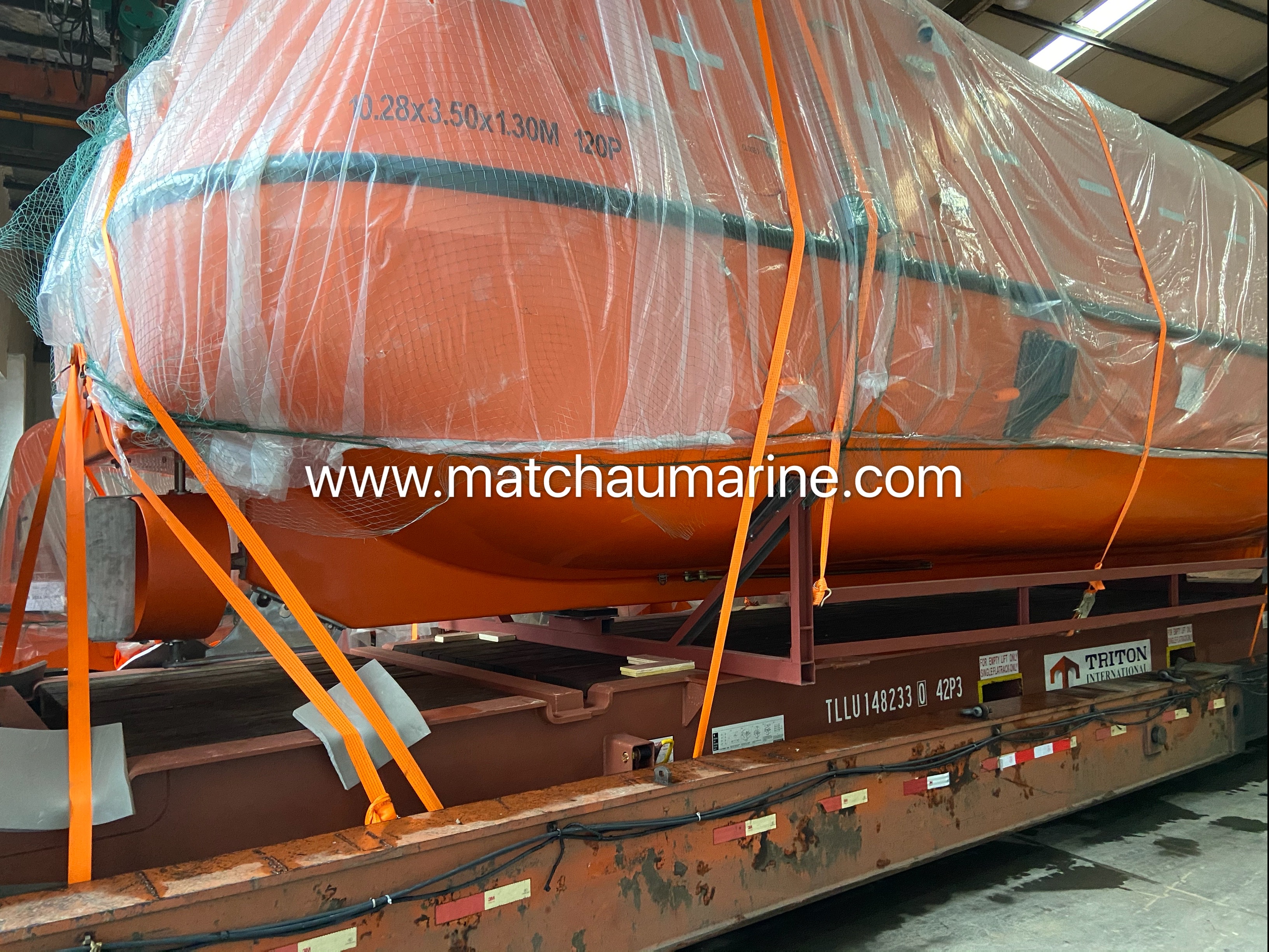 120 persons totally enclosed lifeboat and offshore platform davit dispatch